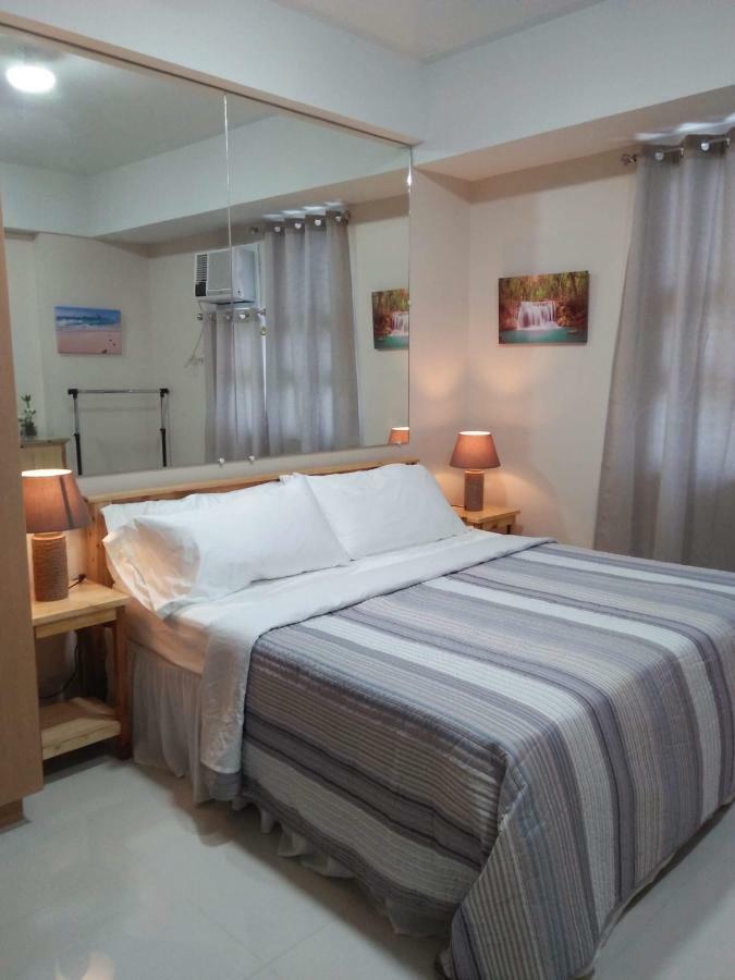 101 Newport Boulevard C1 Apartment Manila Bagian luar foto