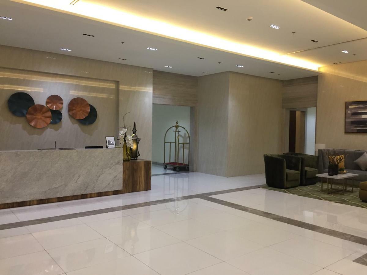 101 Newport Boulevard C1 Apartment Manila Bagian luar foto