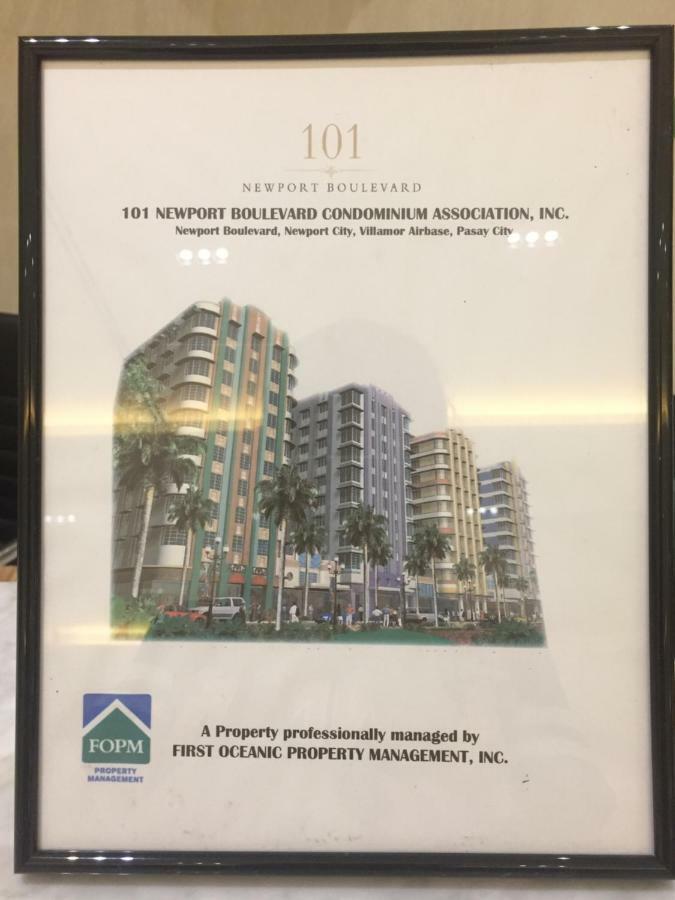 101 Newport Boulevard C1 Apartment Manila Bagian luar foto