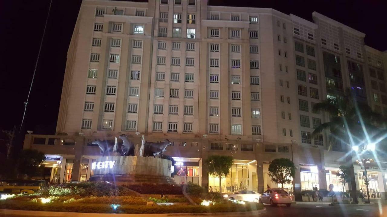 101 Newport Boulevard C1 Apartment Manila Bagian luar foto