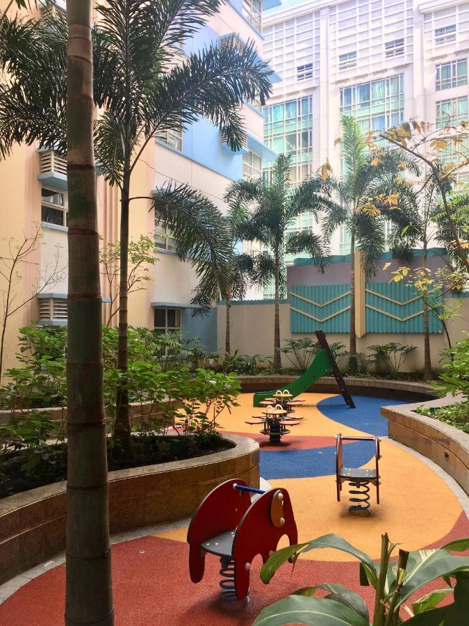 101 Newport Boulevard C1 Apartment Manila Bagian luar foto