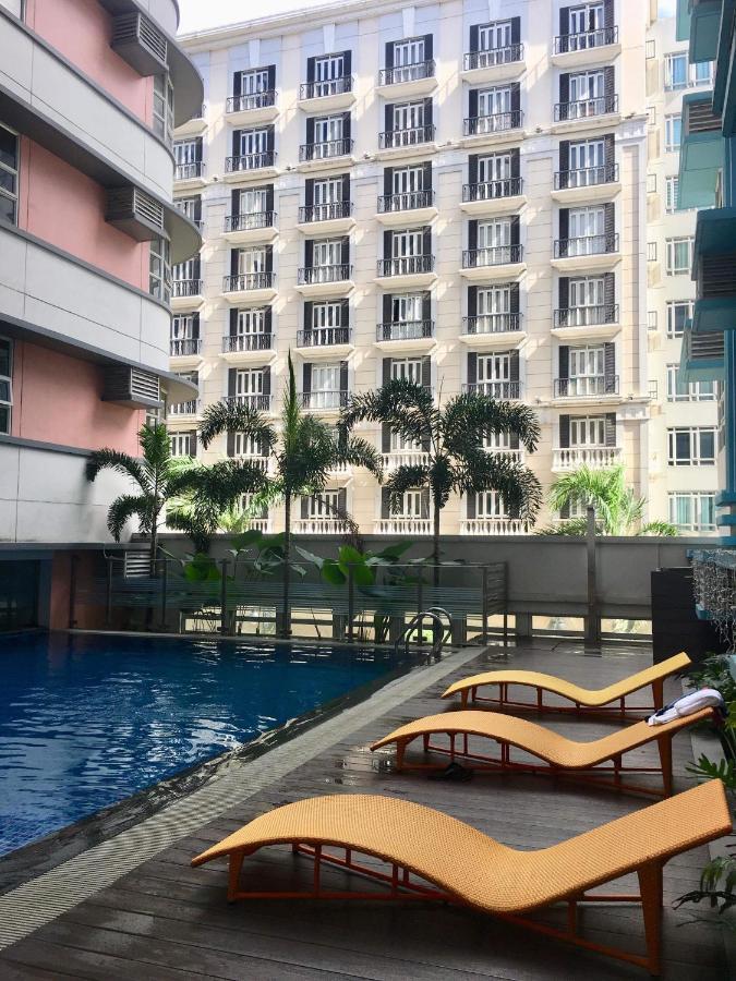 101 Newport Boulevard C1 Apartment Manila Bagian luar foto
